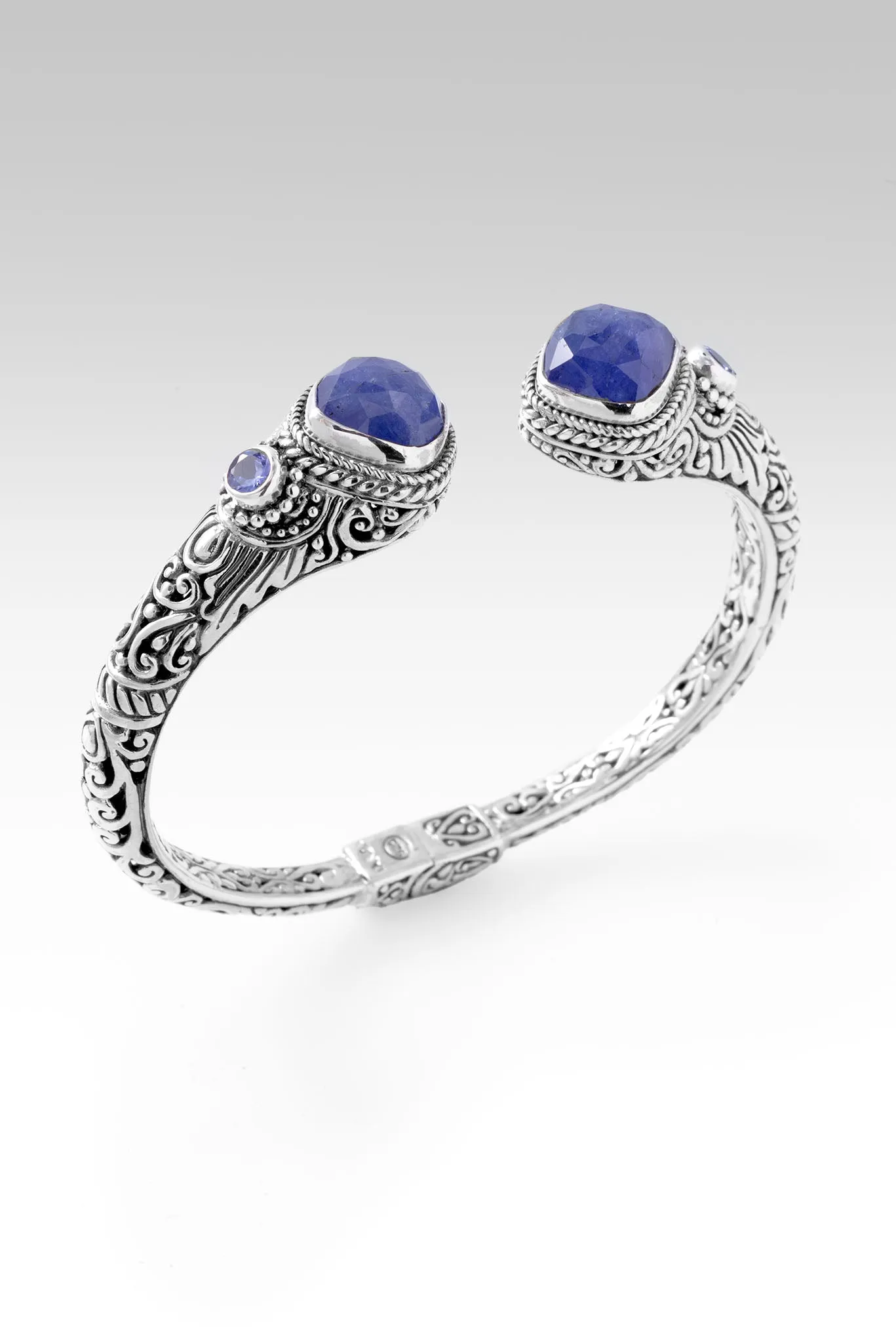 Gratitude Wins Tip-to-Tip Bracelet™ in Tanzanite